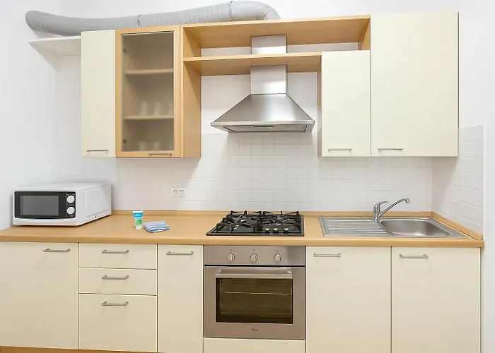 Queen Sophia ボローニャ